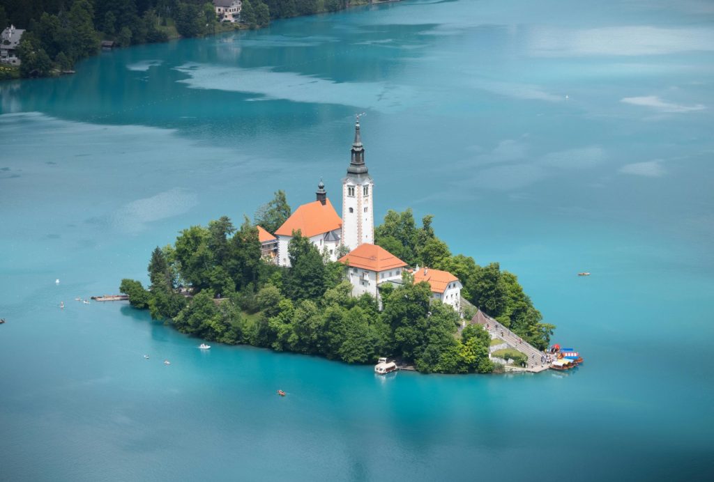 Otok na Blejskem jezeru 